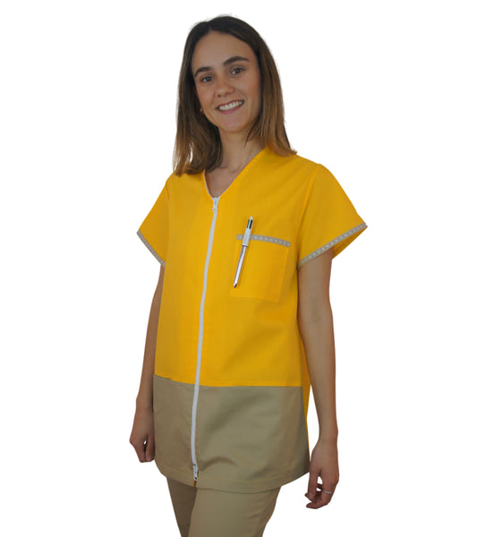 .CA04 CASACA AMARILLA Y BEIGE